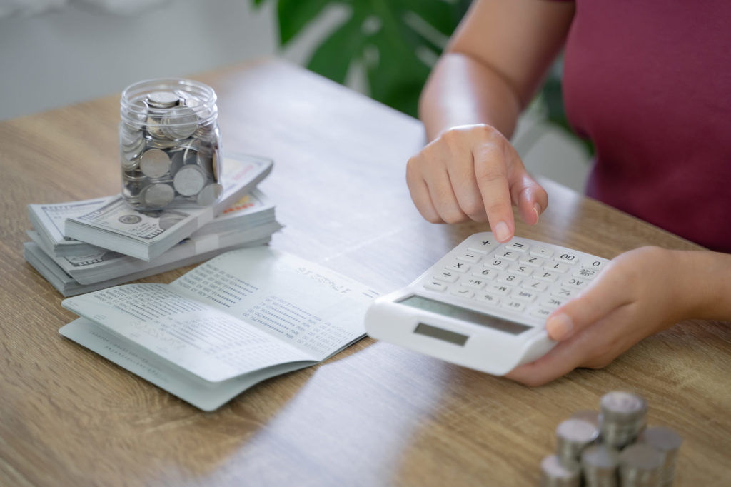Wholesale Mortgage Firm Save Money on Home Loan